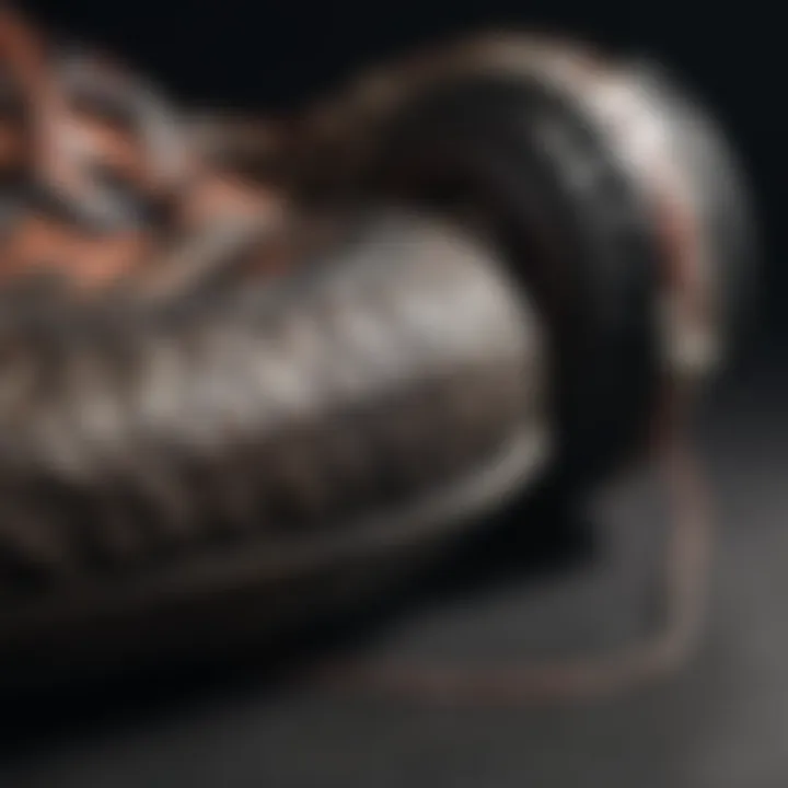 Comparison of traditional lacing vs Double Boa system.